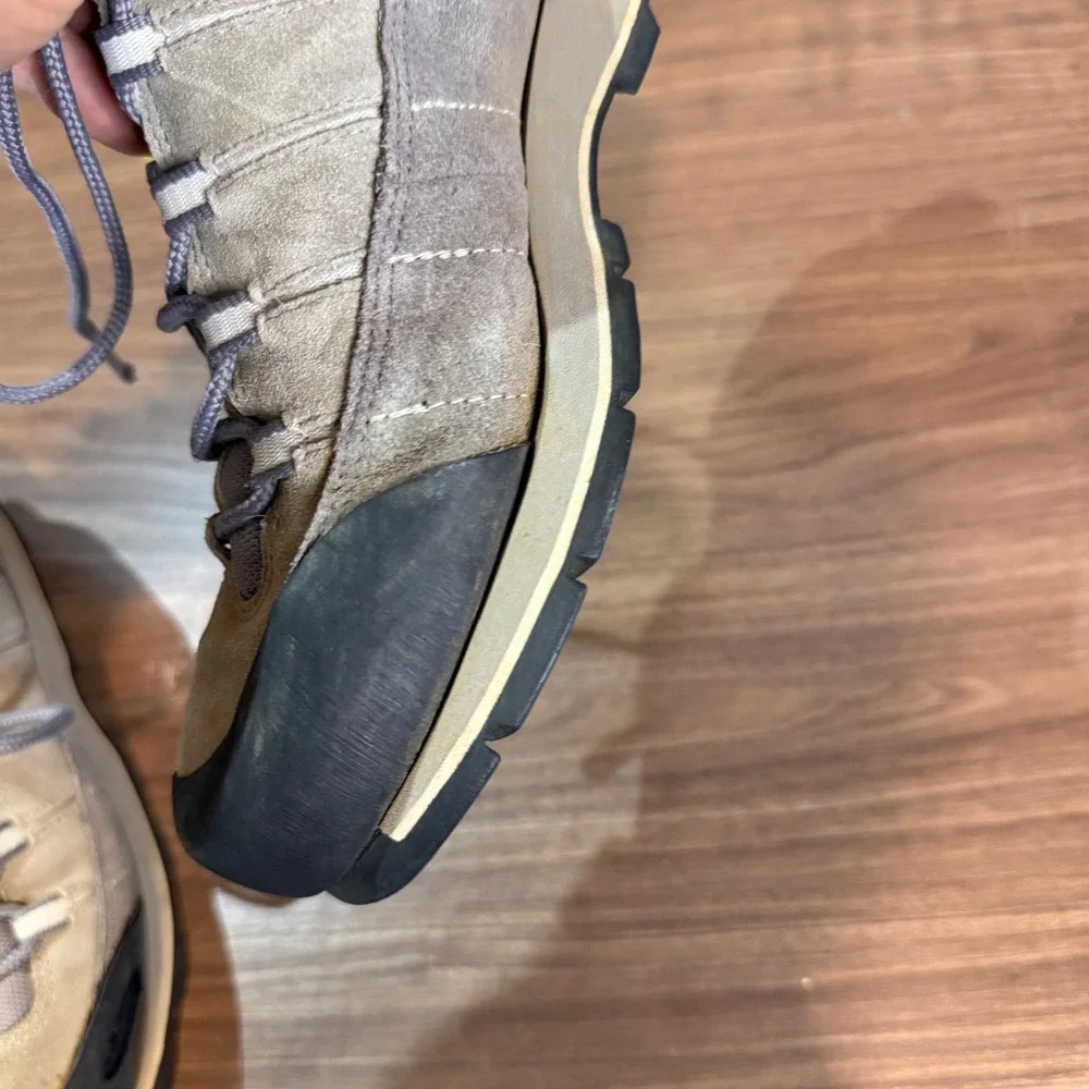 Salomon Hiking Shoes Mens 8.5‎ Grey Fair Sole Separation Repair 858040